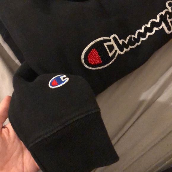 Champion, size Small from Urban Outfitters - Picture 4 of 4
